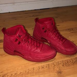 Jordan 12 Gym red